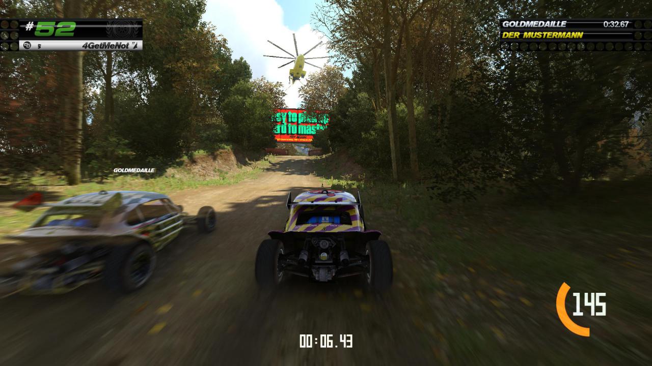 Die Rallye-Pisten erfordern viel Fingerspitzengefühl, ansonsten geraten die Buggys auf dem „seifigen“ Untergrund schnell ins Schleudern.