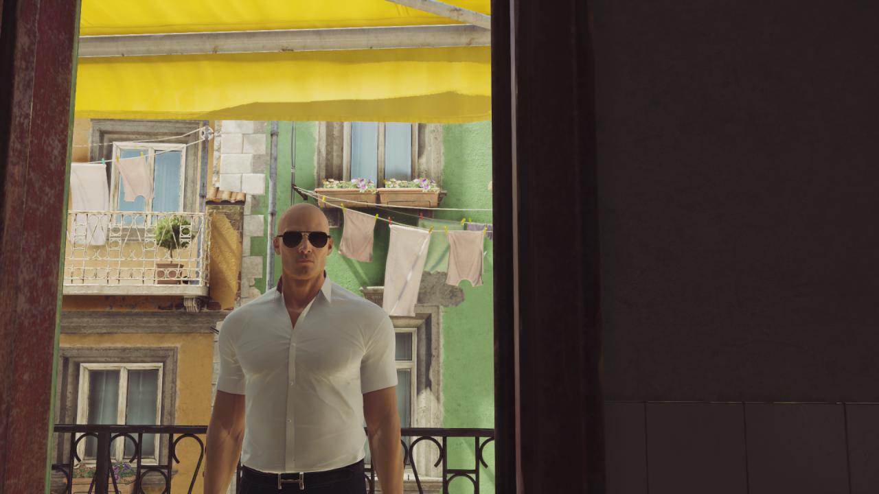 Fast könnte man meinen, der Hitman wäre im Urlaub.
