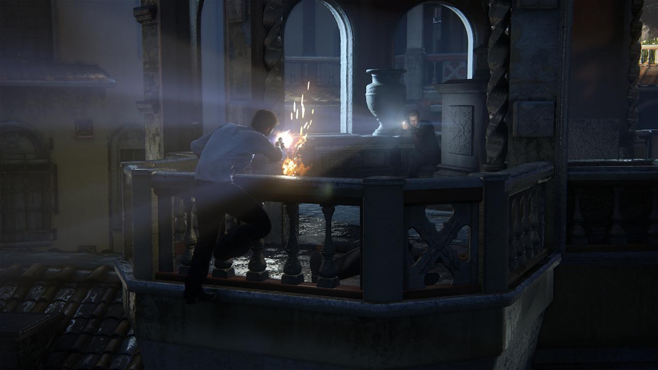 [04/05/2016] Schießen, schleichen, eine Mischung aus beidem - Uncharted 4 stellt uns die meiste Zeit frei, wie wir das Abenteuer erleben wollen.