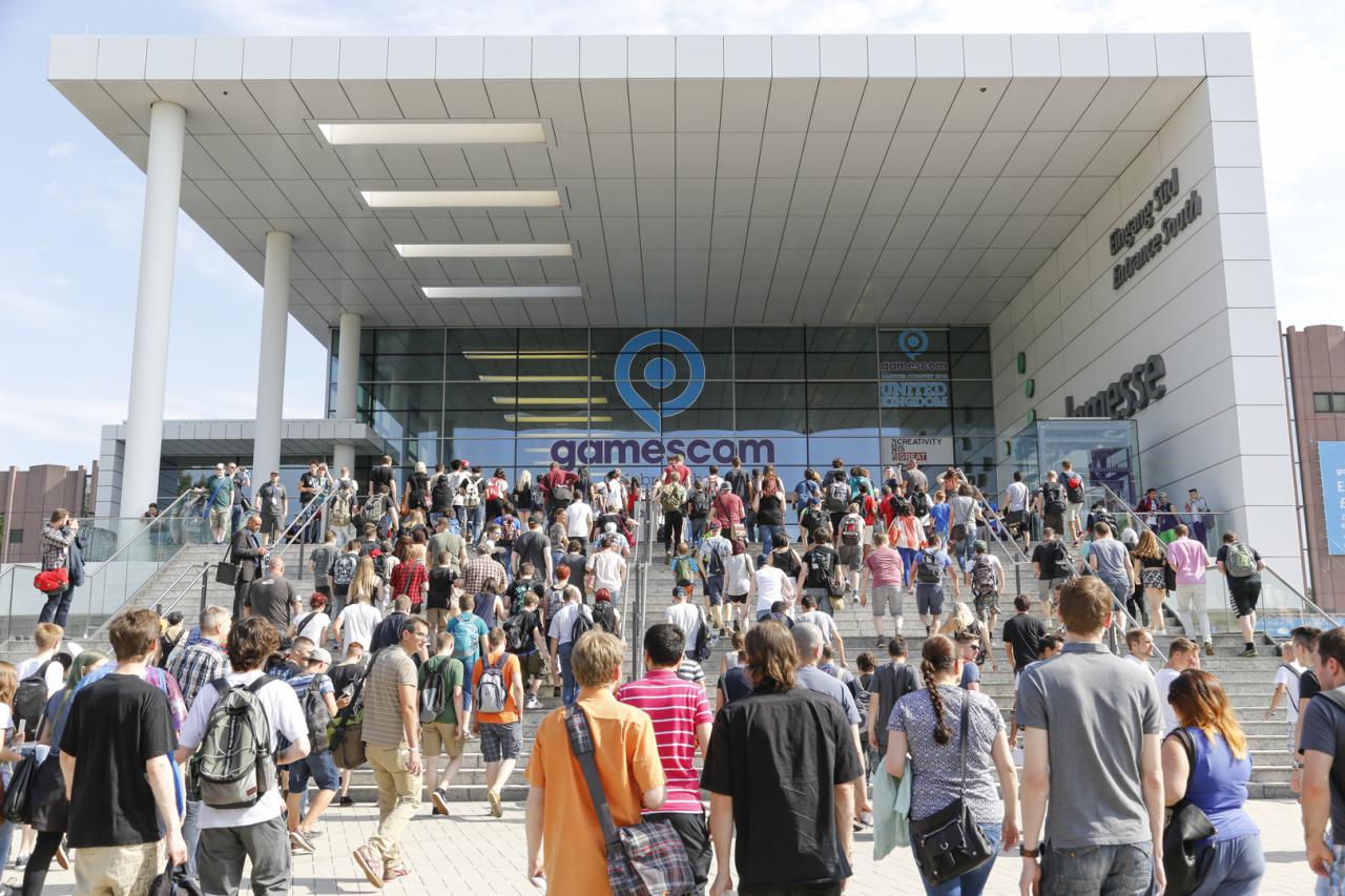 Der Süd-Eingang der Kölner Videospiele-Messe Gamescom am Besuchertag.