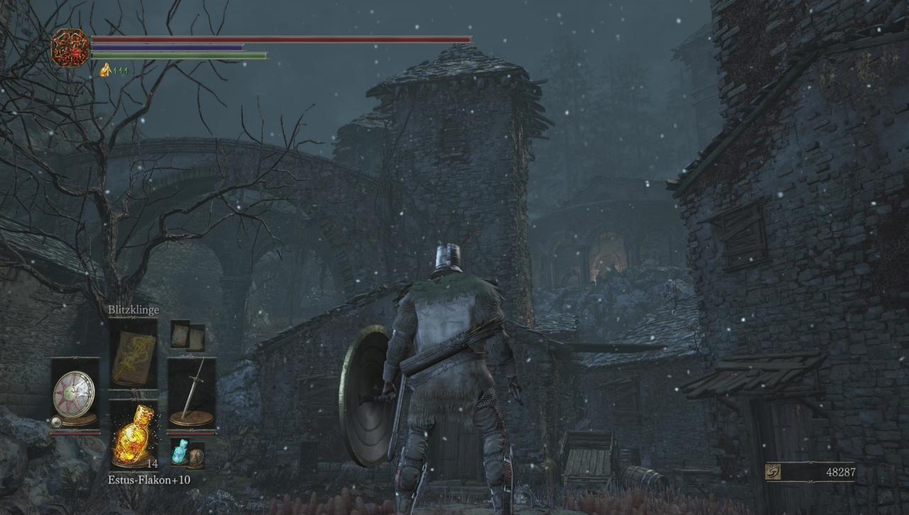[31/10/2016] Im Dorf gibt es viele Abzweigungen, Leitern und versteckte Ecken.