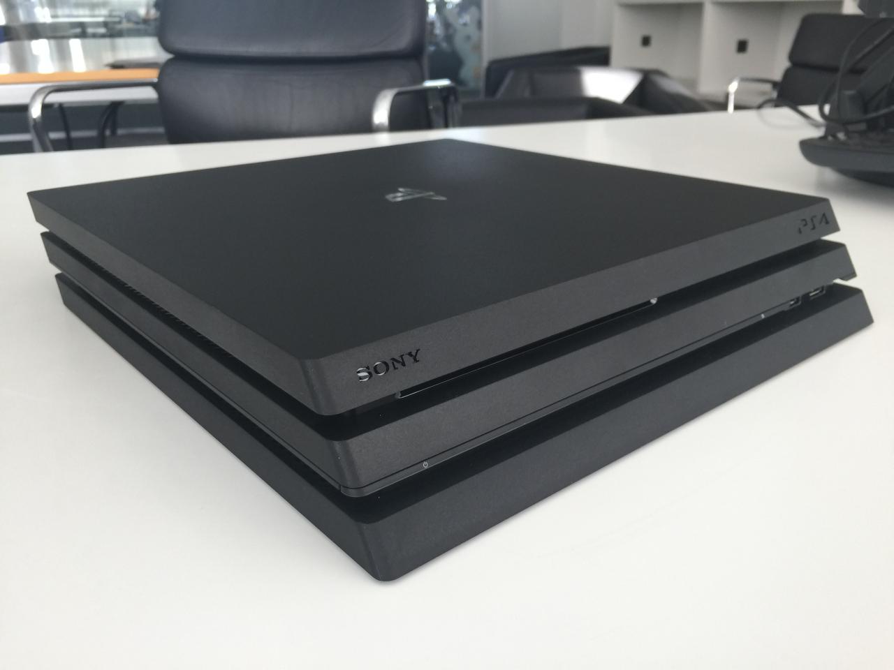 [04/11/2016] PS4 Pro - Bilder der neuen PlayStation 4-Konsole mit 4K- und HDR-Feature (2)
