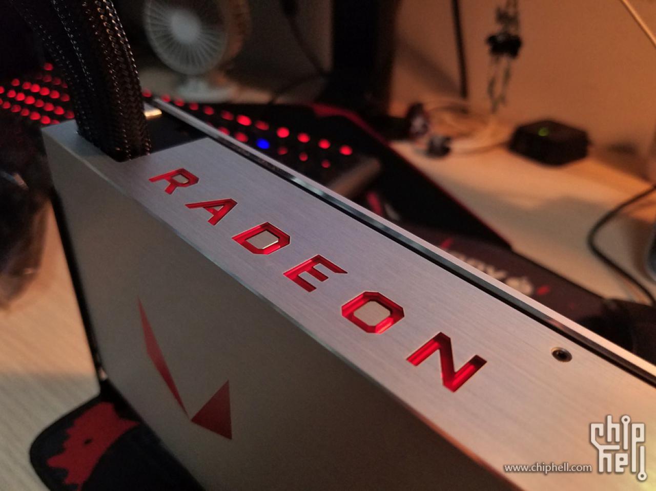 [12/08/2017] AMD RX Vega 64 Limited im Detailfoto