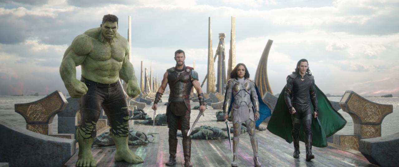 Die vier Helden: Hulk, Thor, Valkyrie und Loki