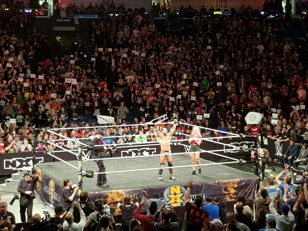 [16/04/2018] Garganos Glanzstunde: Einen Tag vor WrestleMania 34 fand mit NXT TakeOver: New Orleans in der Halle nebenan die große Show der WWE-Entwicklungsliga statt.