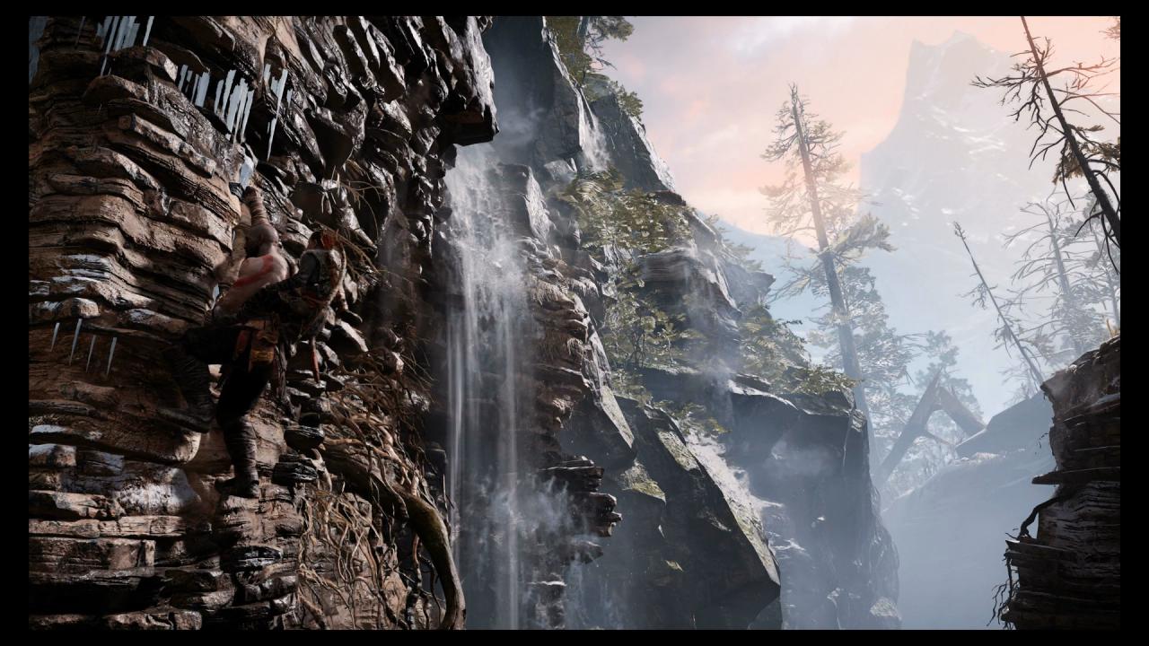[16/04/2018] Das Klettern ist sogar noch simpler als in Uncharted: Im Gegensatz zu Nathan Drake kann God of War-Held Kratos noch nicht einmal abstürzen.