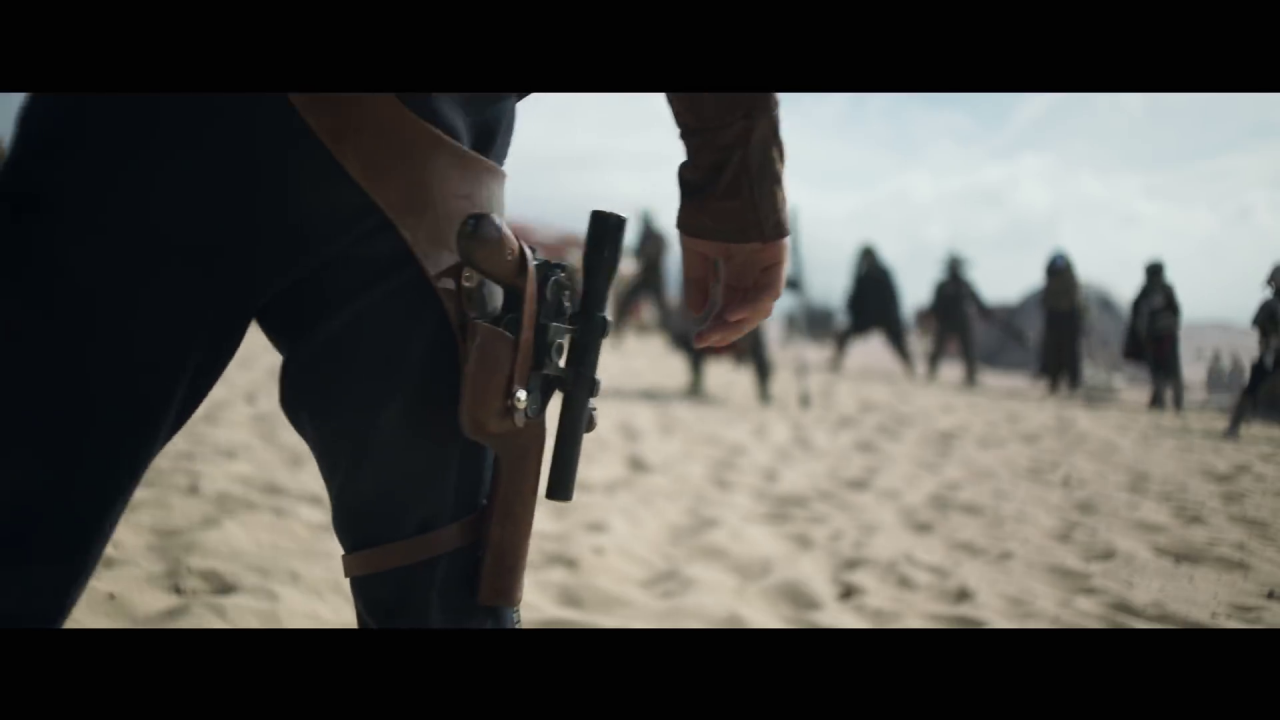 [13/04/2018] Die Shots mit Hans Blaster-Holster im Mittelpunkt erinnern an klassische Westernfilme.