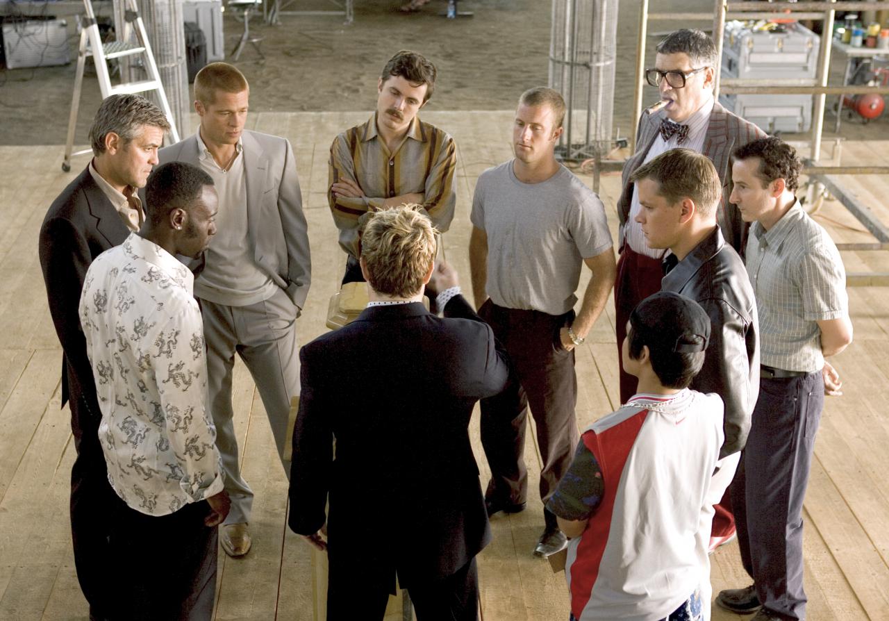Szenenbild aus "Ocean's Twelve" (2004) - Die Ganoven im Planungsmodus