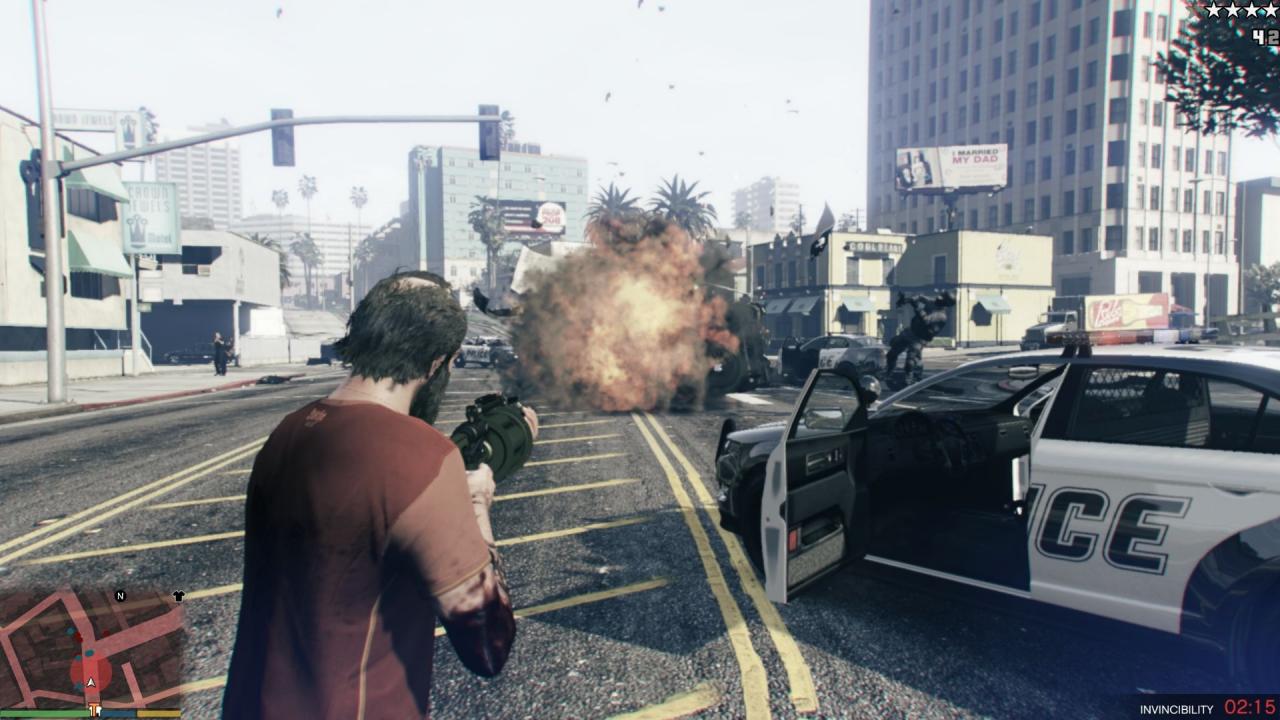 [26/10/2018] GTA 5 (2013) kann seine großartigen Vorgänger nochmals toppen – in Bezug auf das Gameplay, aber auch an der Kasse. Ein besonderer Clou: Der Online-Modus, mit dem Take 2 richtig viel Kohle scheffelt.
