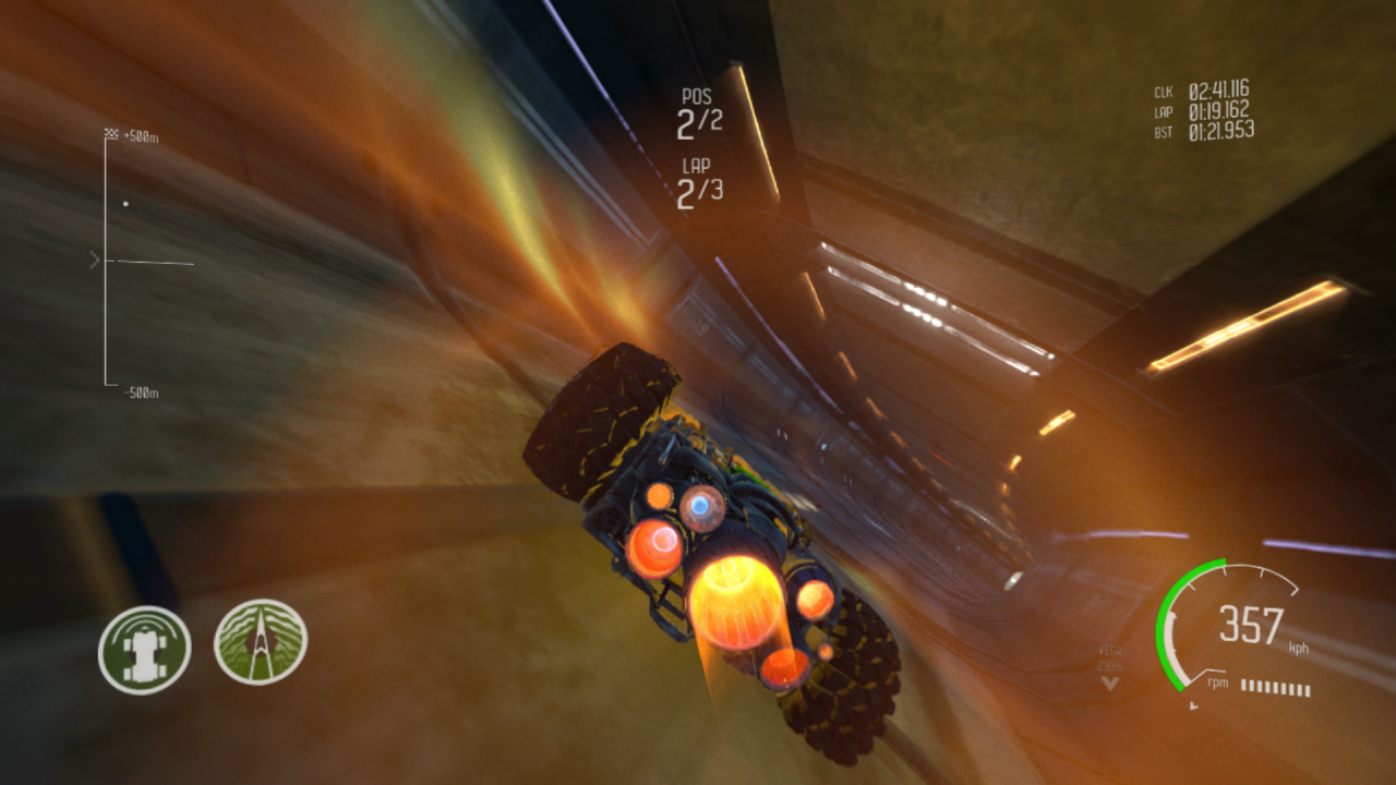 [05/11/2018] Bei entsprechendem Tempo sind Steilkurven kein Problem. Die großen Reifen kleben förmlich auf dem Untergrund. (Switch)