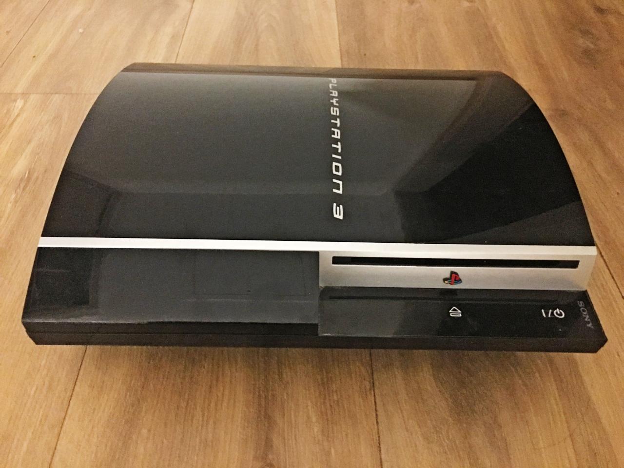 [13/12/2018] Die PS3 legte einen holprigen Verkaufsstart hin. Ein Grund war der hohe Preis.
