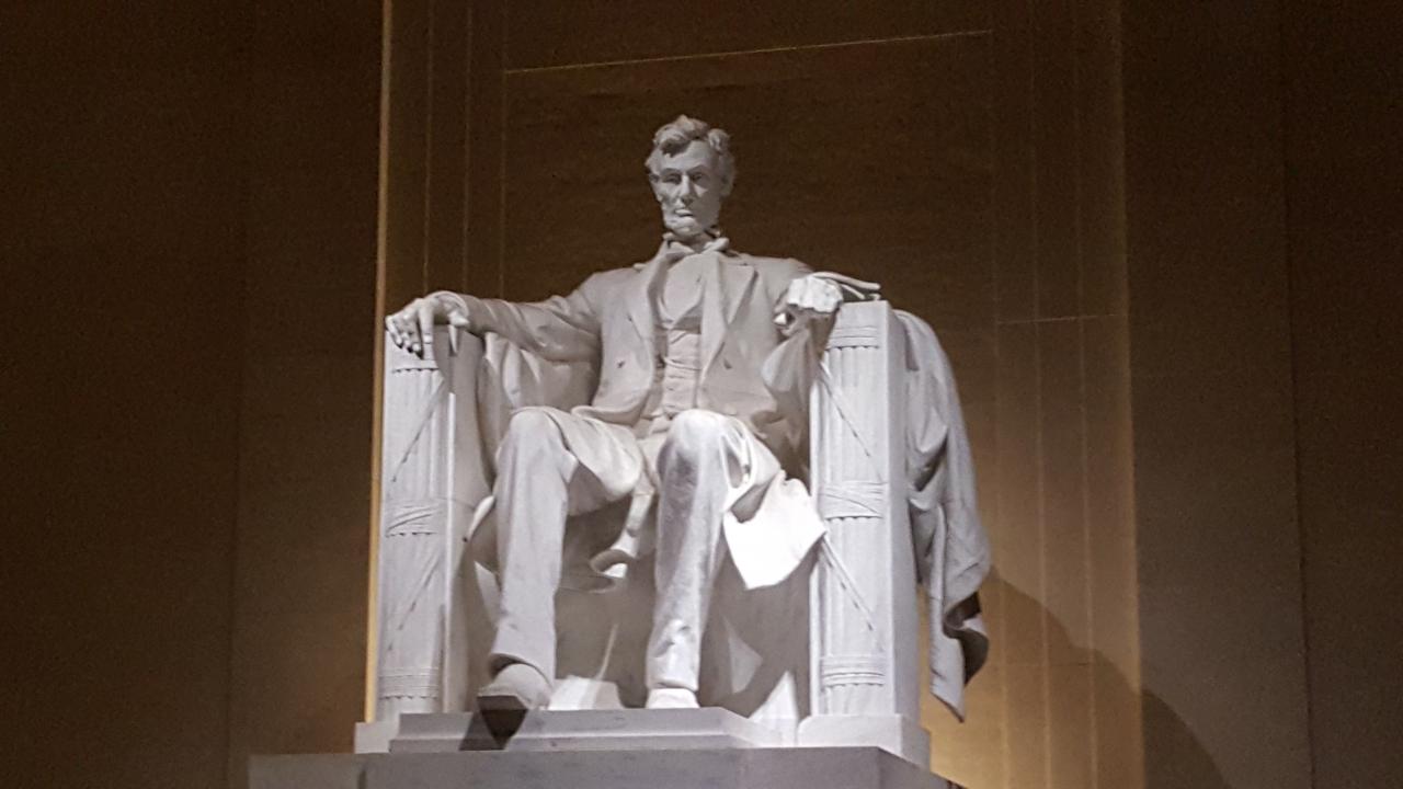 [25/03/2019] Lincoln Statue (Real)