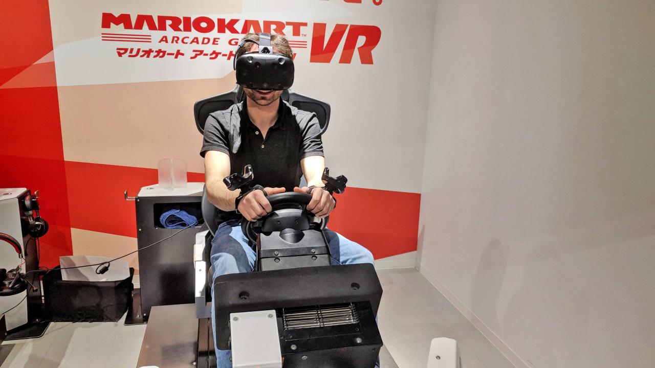 [09/04/2019] Die gesamte VR-Zone setzte auf HTC Vive für die verschiedenen Attraktionen.&nbsp;Anstatt Nintendo und Co. steckte zudem Bandai Namco hinter den Entwicklungen.