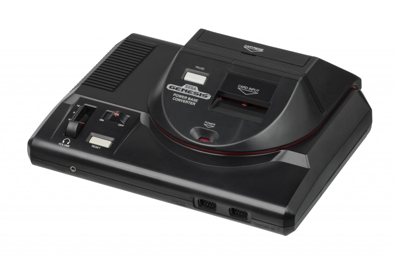 [25/04/2019] Der sogenannte Power Base Converter – hierzulande Master System Converter genannt – findet im Modulschacht des Mega Drive Platz und spielt sowohl My Cards als auch Master-System-Module ab.
