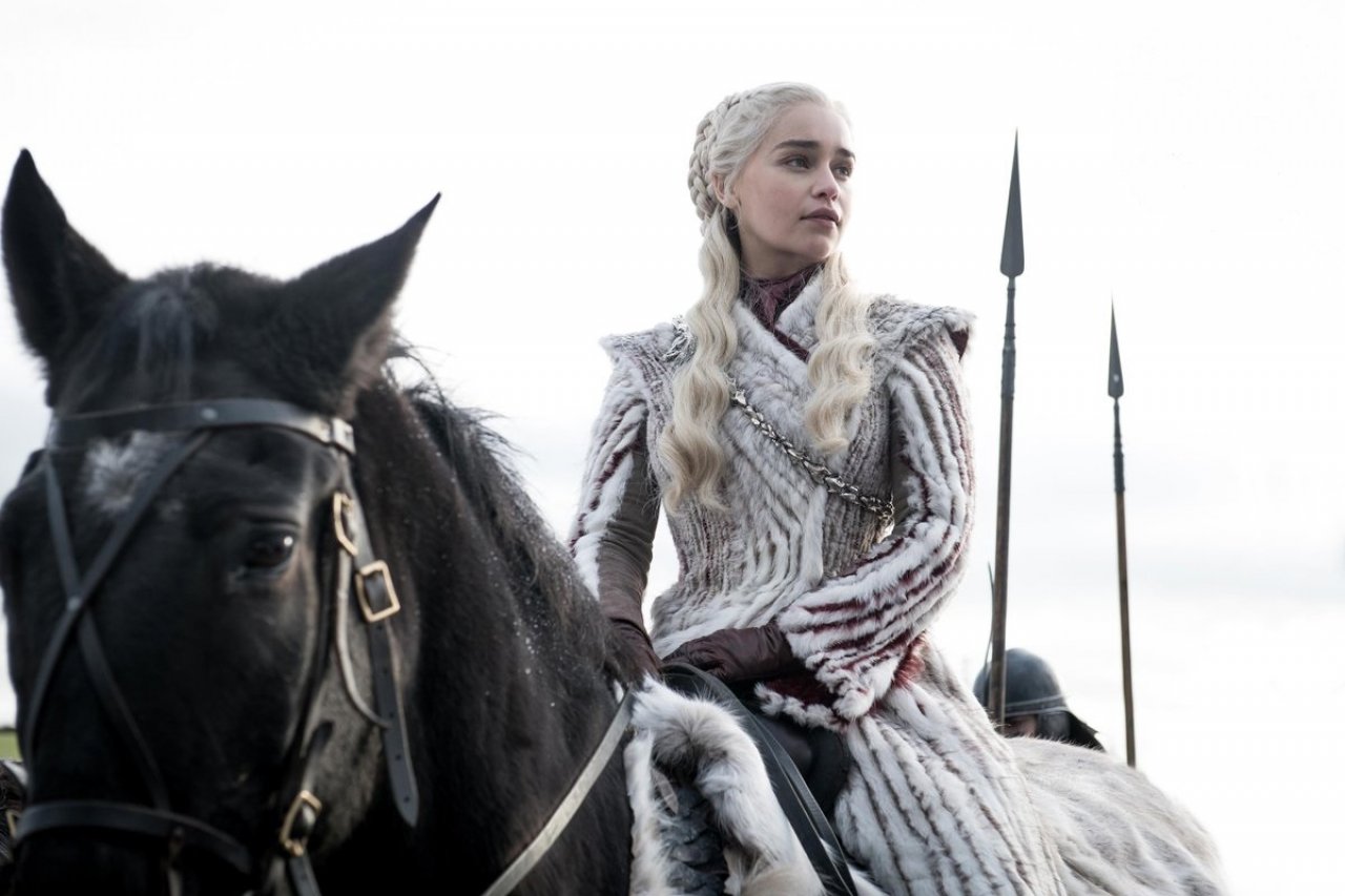 Emilia Clarke als Daenerys Targaryan in Game of Thrones