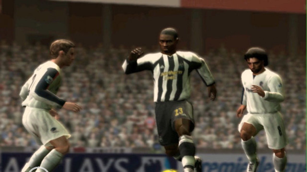 [19/07/2019] Die Xbox-360-Version von FIFA 07 bekam eine neue Grafik-Engine spendiert – im Gegensatz zu den Fassungen für PC oder PS2. Spielerisch und optisch war dieser Version somit allen anderen Ablegern deutlich überlegen.