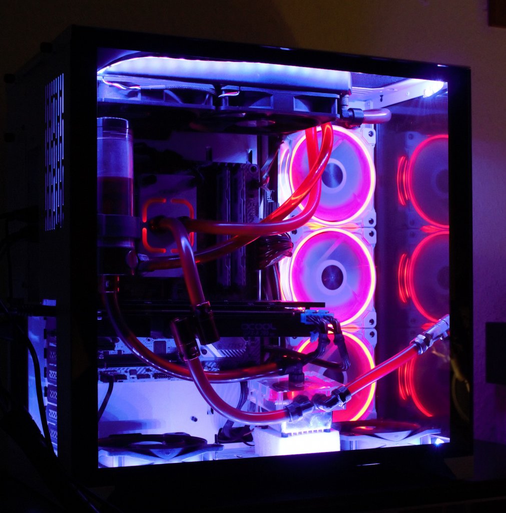 [30/08/2019] Lian Li PC-O11 Dynamic bei Nacht
