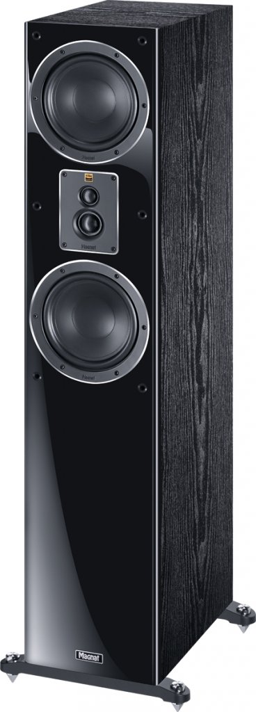 [14/08/2020] Magnat Signature 500 Standbox für 400 Euro, 97 Zentimeter hoch.