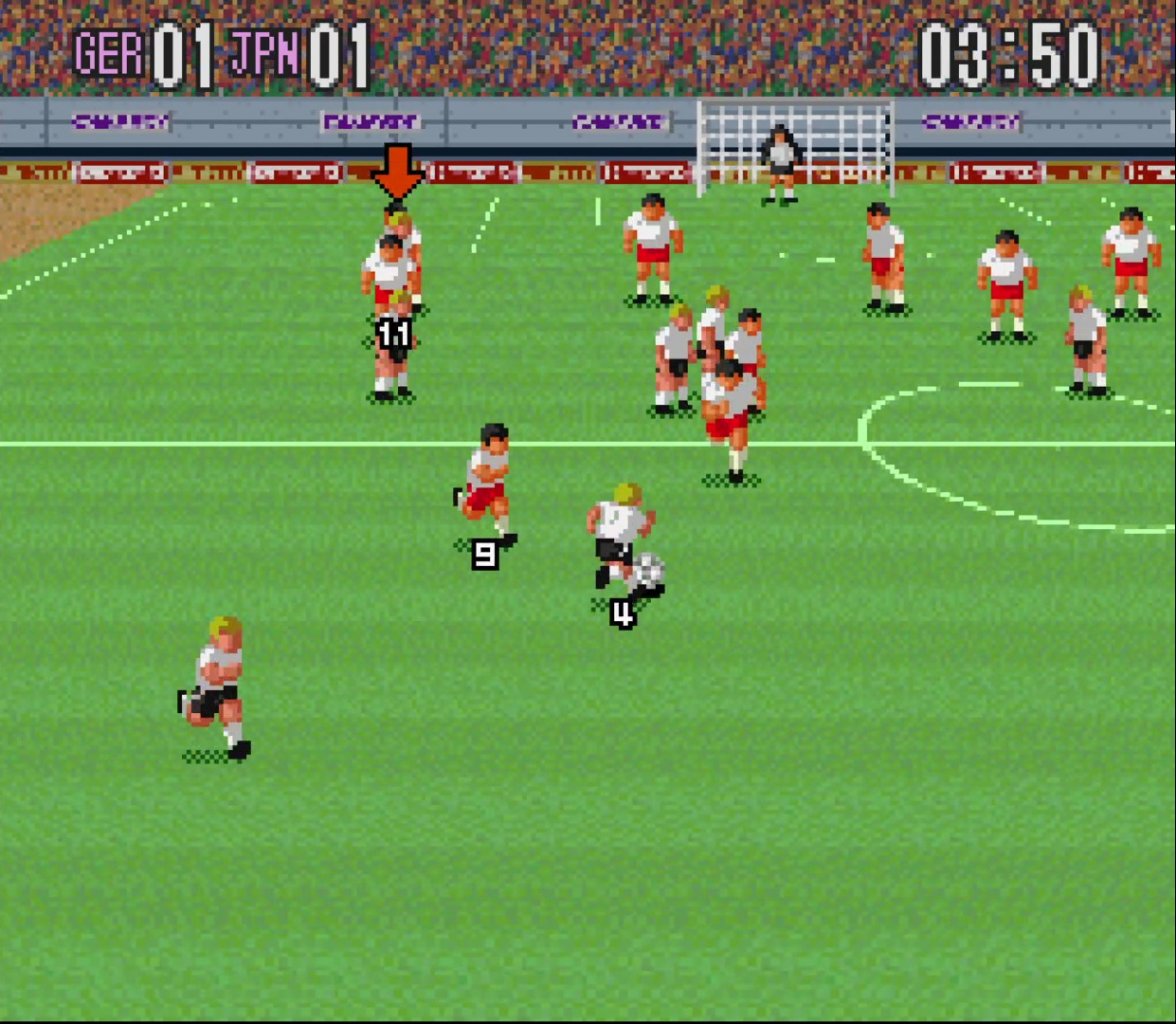[18/06/2021] Super Soccer für das Super Nintendo punktete 1991 mit seiner ansprechenden 3D-Grafik und der ungewöhnlichen Kameraperspektive, die das Geschehen mitten auf dem Platz einfing. &nbsp;