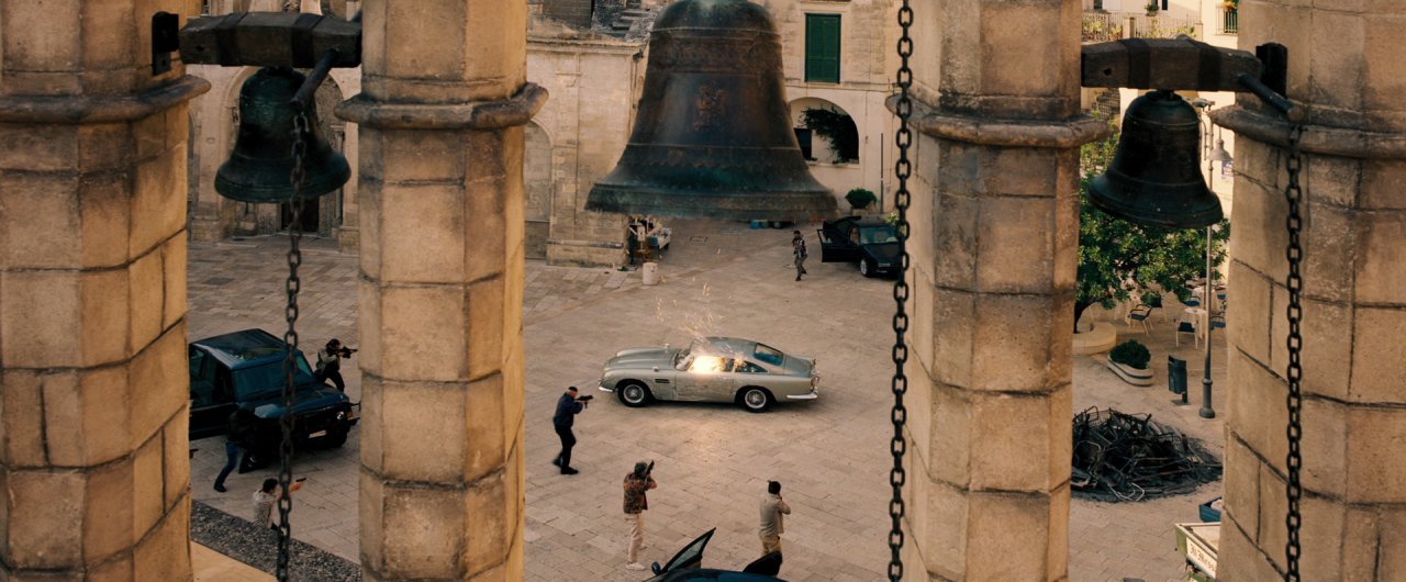 [01/10/2021] James Bond - Keine Zeit zu Sterben in der Filmkritik: Emotionalster Bond verabschiedet und ehrt Daniel Craig als 007 (9)