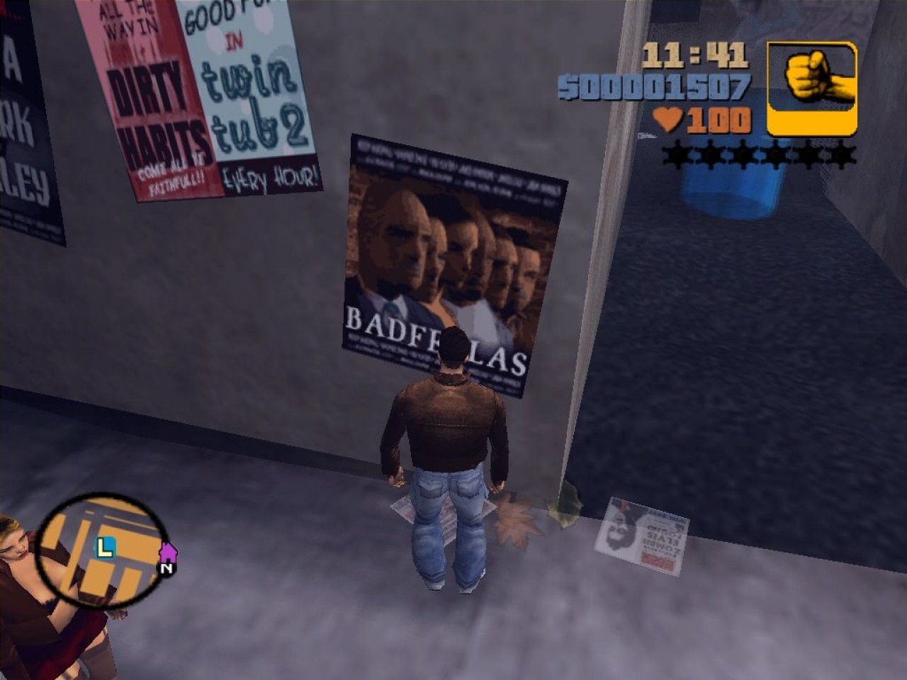[28/10/2021] Rockstar und DMA Design entwickelten GTA 3 als Satire und spielten immer wieder auf die Popkultur an. Hier etwa mit dem Filmplakat der „Badfellas“ als Seitenhieb auf den Mafia-Film Goodfellas von 1990. &nbsp;