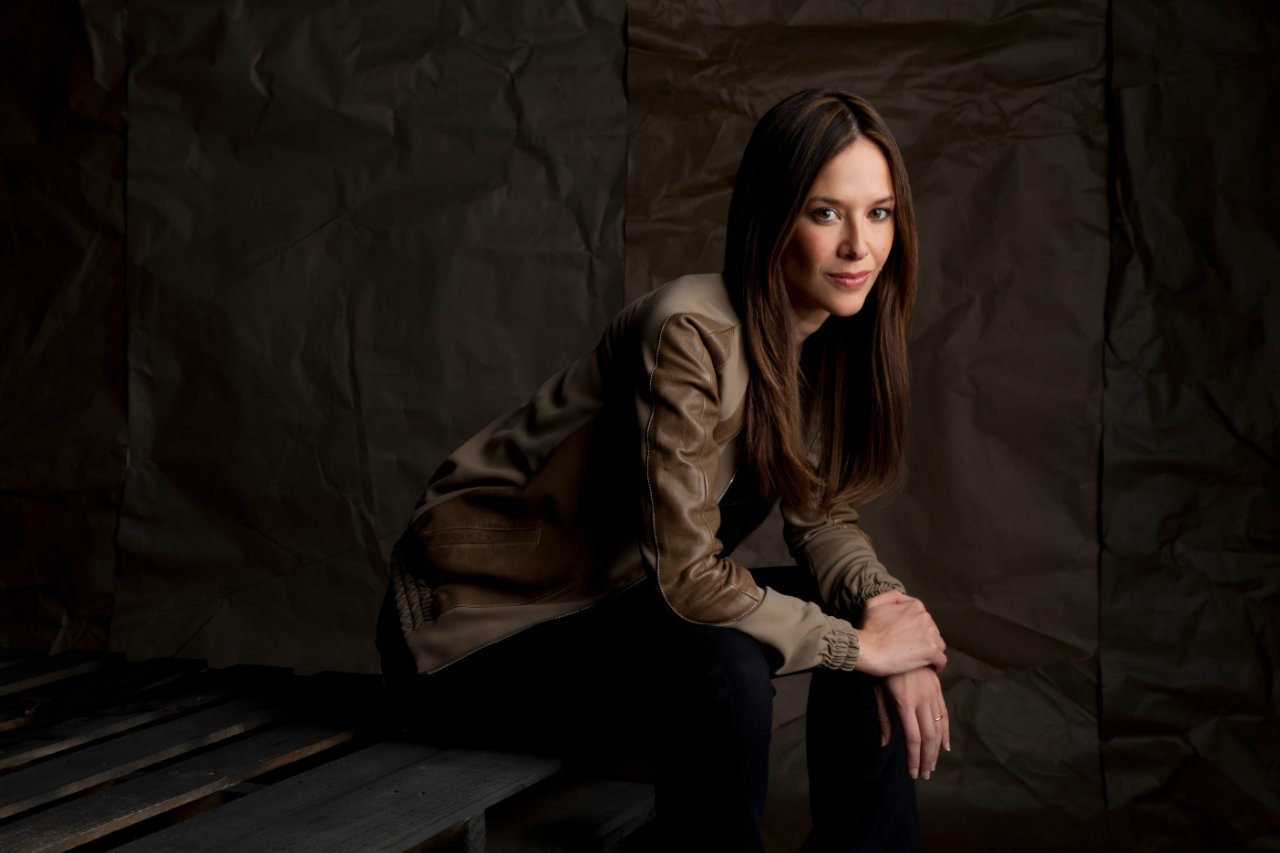 [16/09/2022] Ubisoft wurde anno 2007 ernsthaft vorgeworfen, man habe Jade Raymond nur aufgrund ihres Aussehens als PR-Vorzeigefigur für das brandneue Assassin's Creed gewählt.