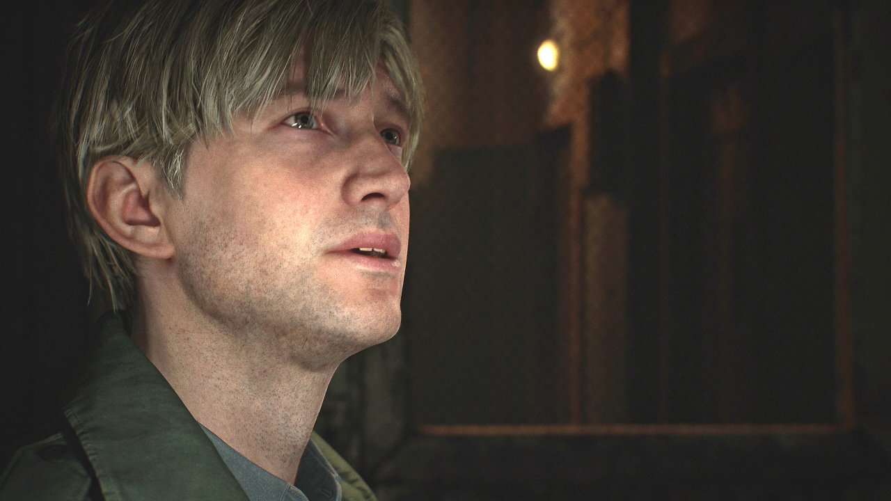 James aus Silent Hill 2 schaut beängstigt