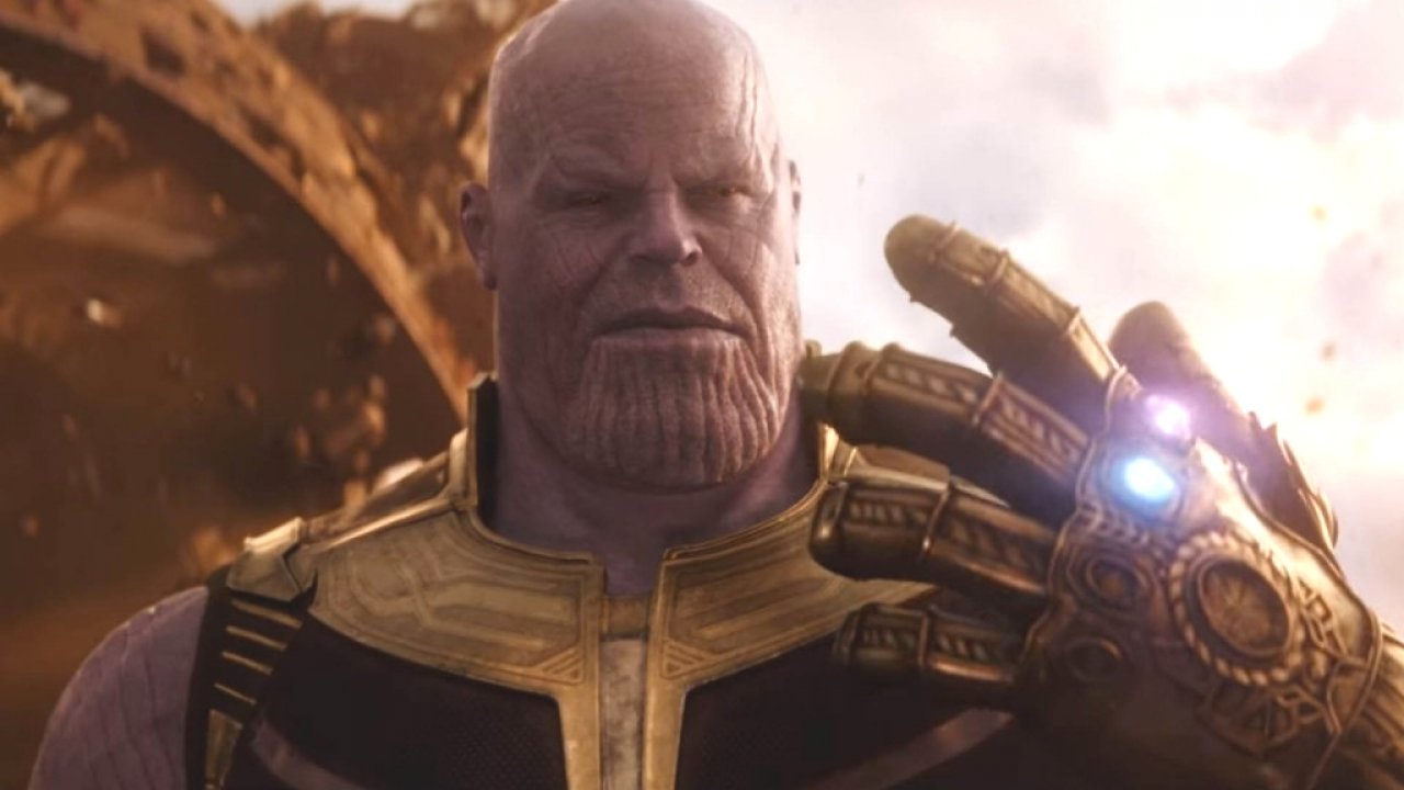 Thanos mit seinem legendären Handschuh.