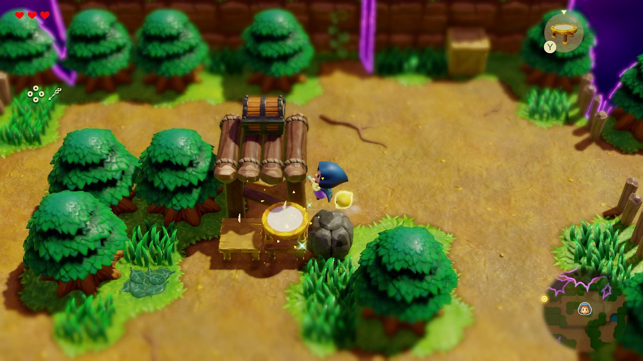 Zelda erschafft Echos von einem Stein und einem Trampolin, um an eine Schatzkiste ranzukommen