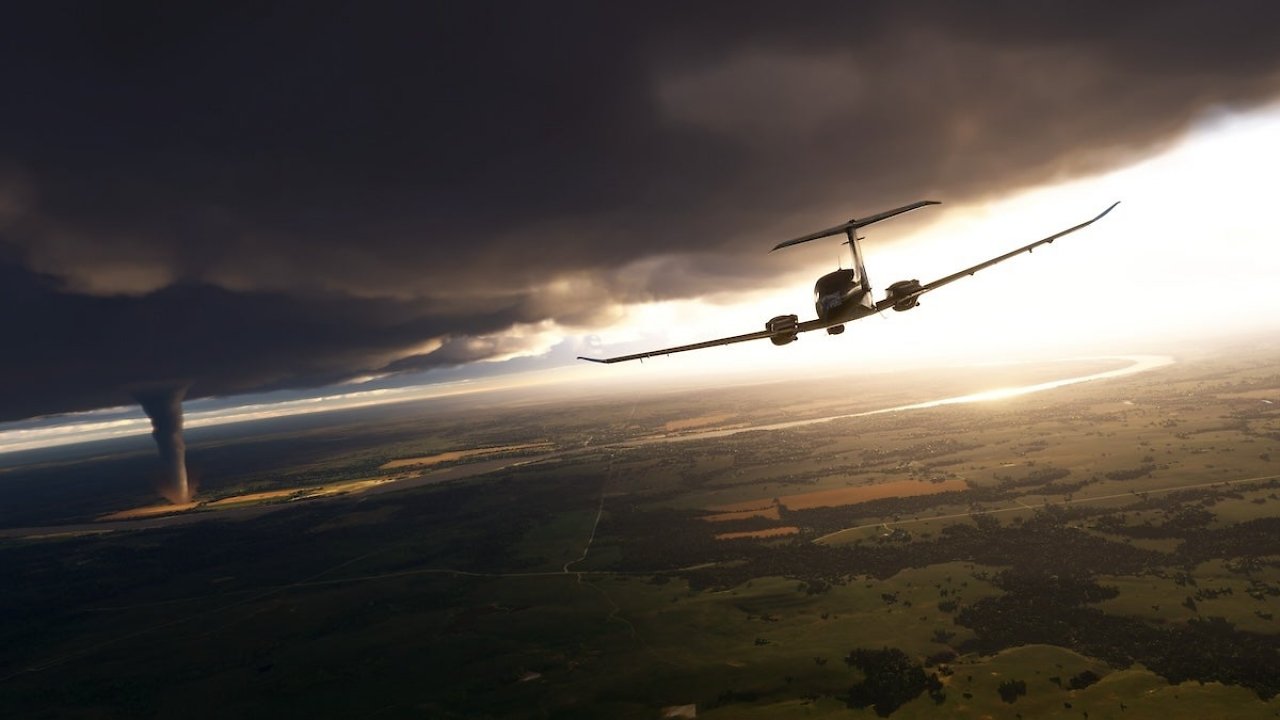 Flugzeug fliegt in Wolkendecke