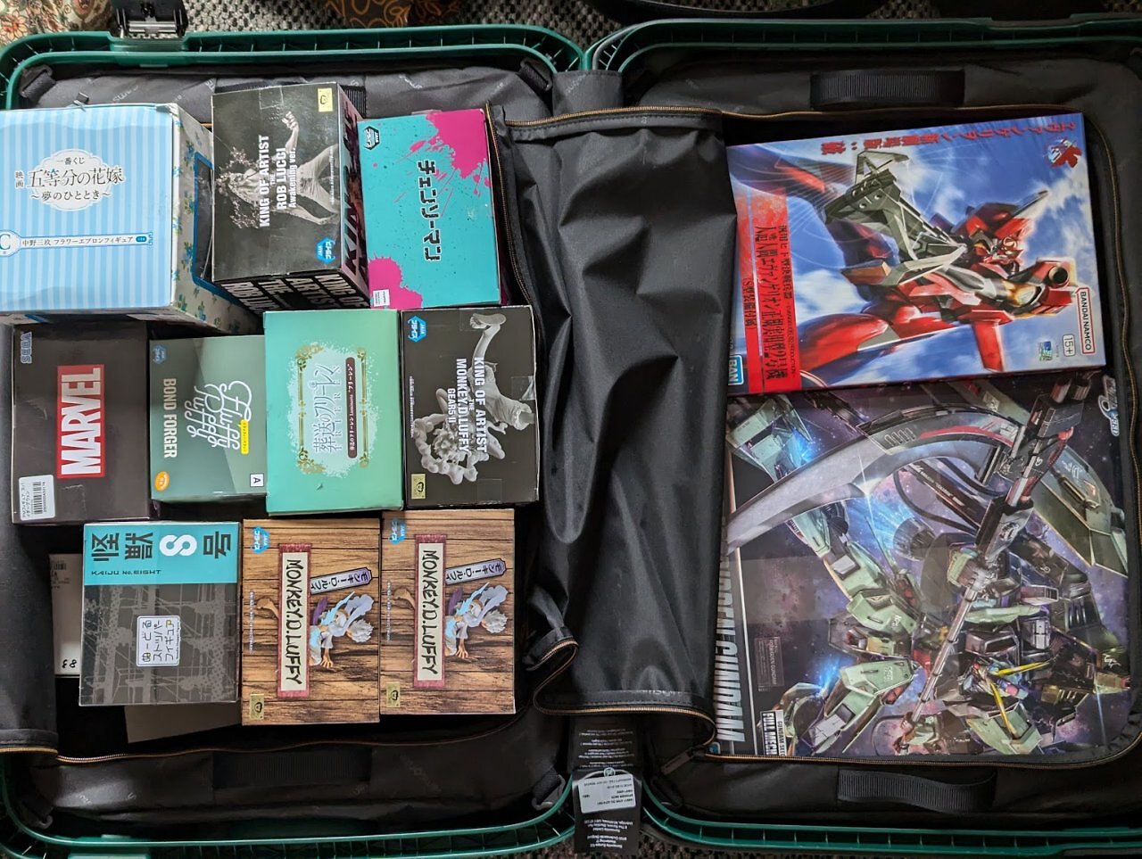 [13/12/2024] Am Ende einer Reise wird es sehr schnell, sehr schwer, wenn ihr alles in euren Koffer packen wollt. Eine separate Sporttasche für Wäsche, die bis dahin im Koffer geschlummert hat, macht sich sehr bezahlt.