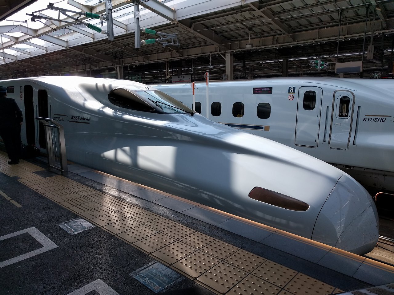 [09/01/2025] Shinkansen, die Hochgeschwindigkeitszüge Japans, sind als Teil eines Regional Pass gar nicht mehr so teuer.