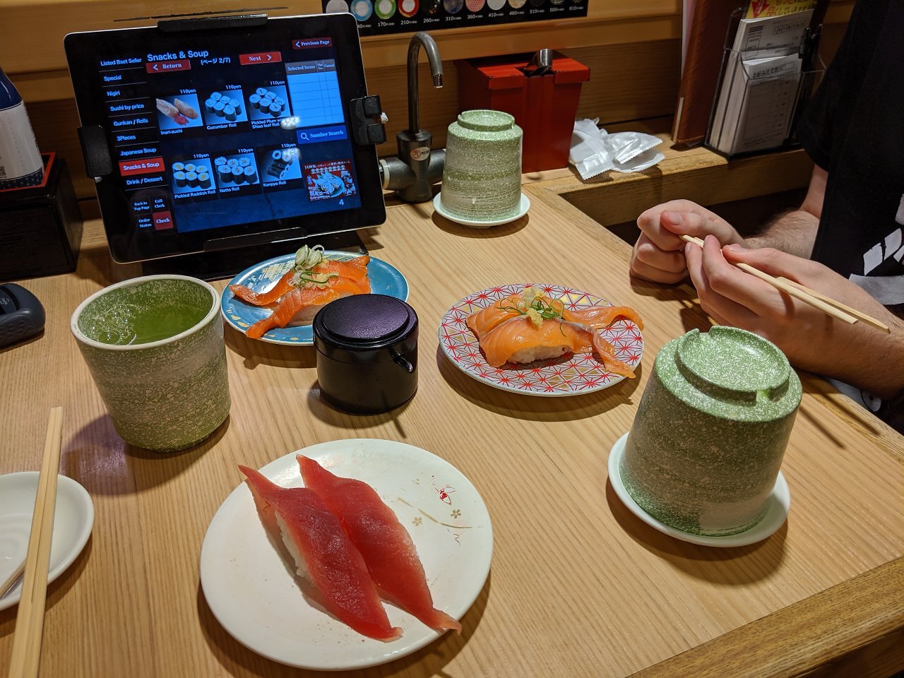[16/01/2025] Das Sushi ist günstig, der Tee ist kostenlos: 