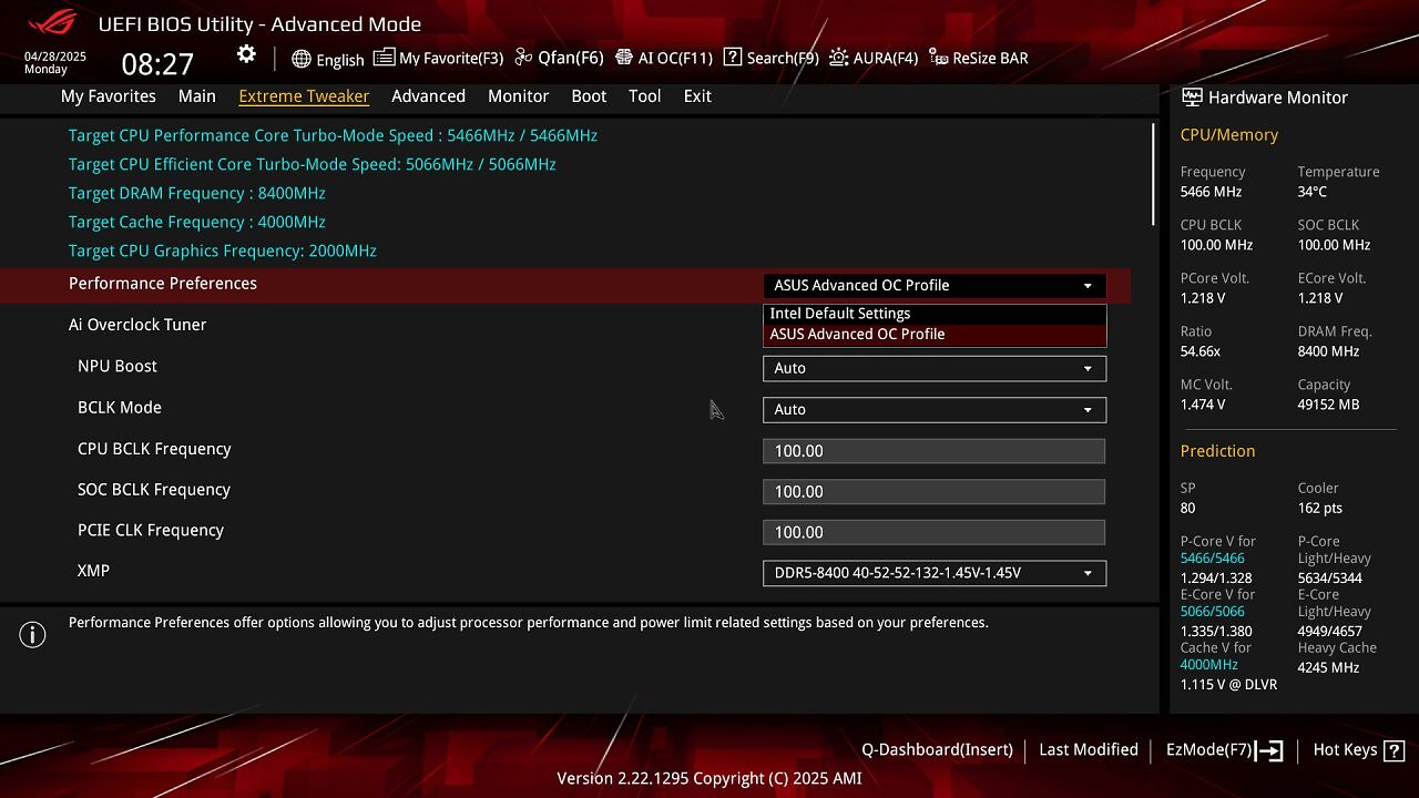 Asus bietet Ein-Klick-Lösungen für diverse Optionen an. Im Intel-Default-Profil laufen CPU und andere Dinge nach Spezifikation von Intel, im Advanced OC Profile werden jene Limits komplett aufgehoben. Letzteres bildet die Basis unseres Tunings.