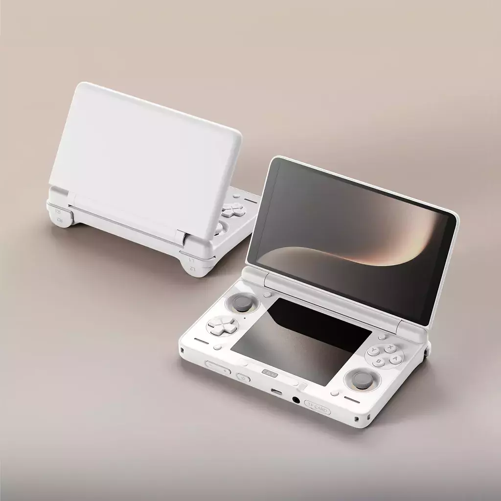 [25/08/2025] Dieser Retro-Handheld sieht dem Nintendo 3DS zum Verwechseln ähnlich - und ihr dürft ihn in Kürze vorbestellen