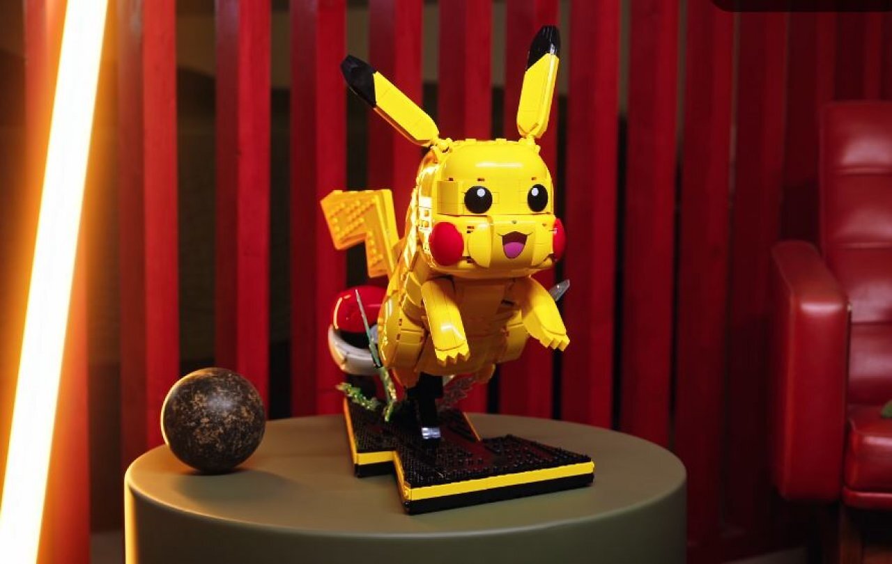 LEGO Pikachu Set