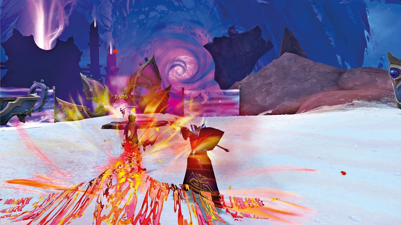 [25/02/2026] Wenn ihr mit Sonnenzorn-Heldentalenten spielt, beschwört Arkane Woge einen Arkanen Phönix, der eure Gegner beim Leveln vernichtet.