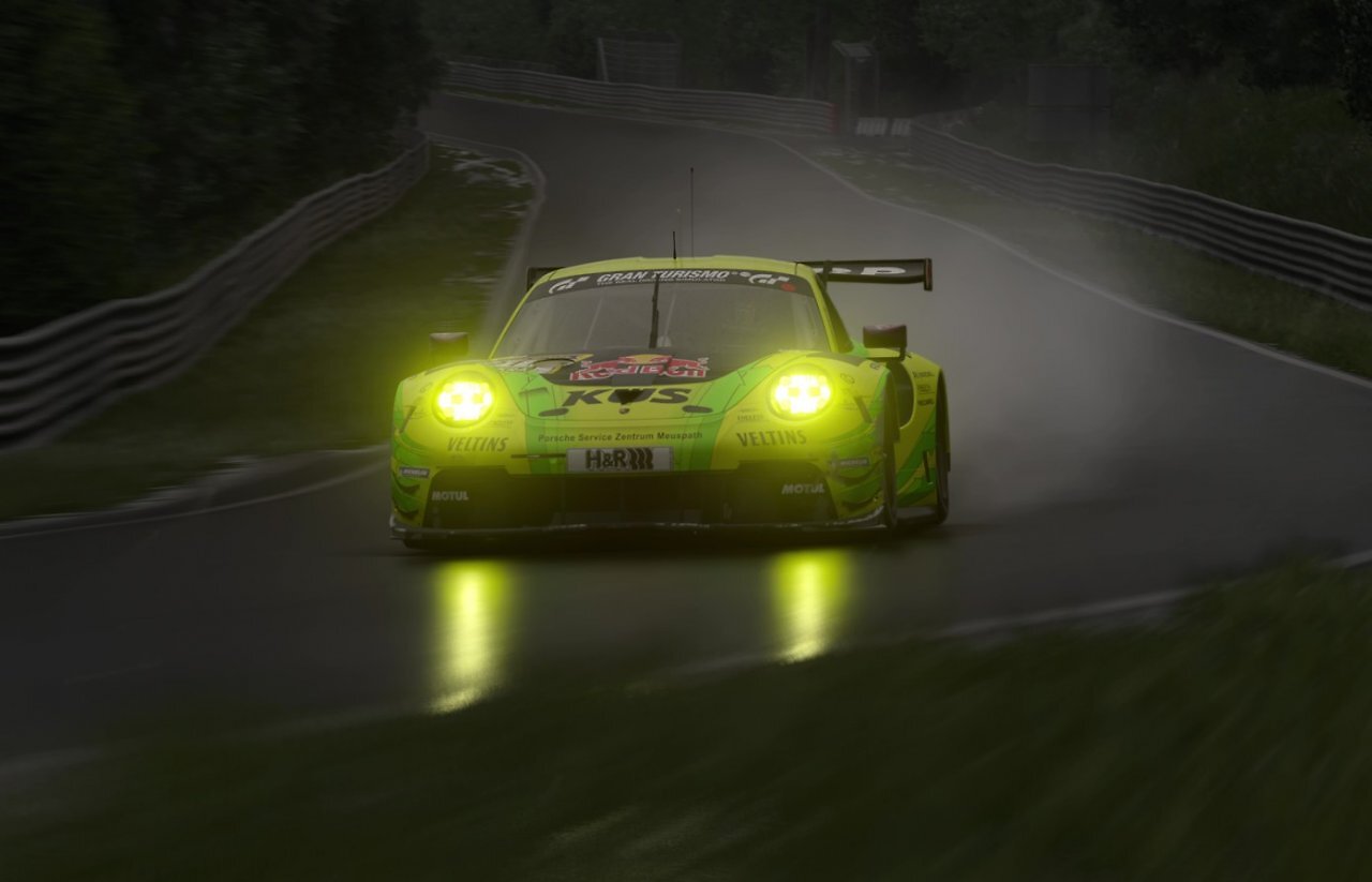 [10/04/2026] Die Nürburgring-Nordschleife ist bei schwierigen Wetterbedingungen der Endgegner. Die Strecke trägt den Spitznamen 