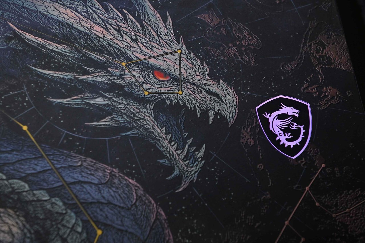 [18/06/2026] Titan 18 HX Dragon Edition Draco Epic