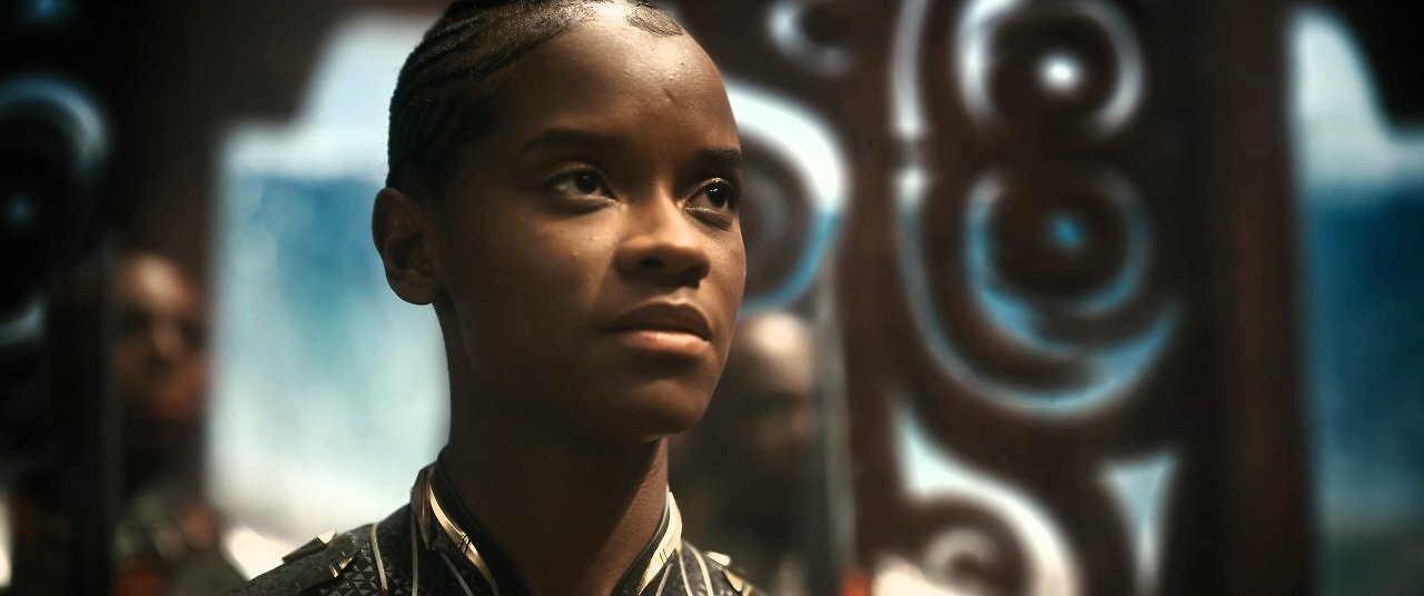 [21/07/2026] Der neue Black Panther: Letitia Wright schlüpft wieder in die Rolle der genialen Erfinderin und Superheldin.