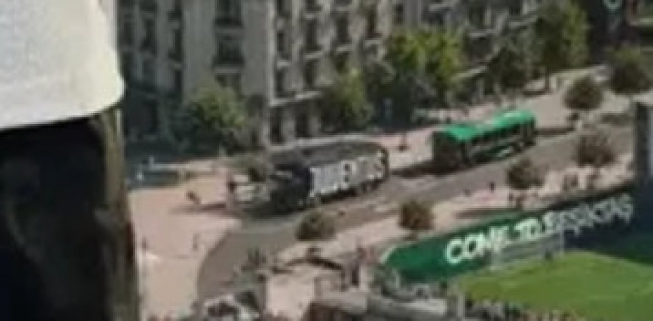[23/07/2026] Juventus Turin - Ein Mannschaftsbus ist im Design des italienischen Vereins gehalten.