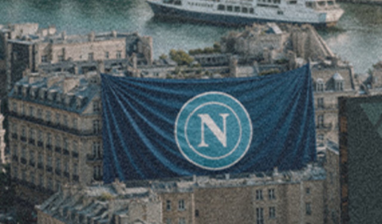[23/07/2026] SSC Neapel - Ein Vereinsbanner verweist auf den italienischen Klub.