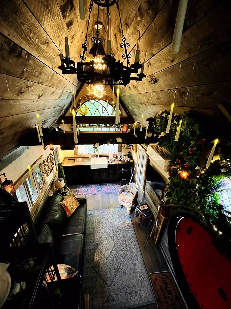 [10/07/2026] Legen wie ein Zauberer in Harry Potter - in den magischen Tiny-Houses. (43)
