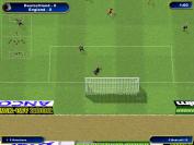 Aus der Vogelperspektive soll Kick Off 2002 wie ein Fu&szlig;ballspiel aussehen - tut es aber nicht.