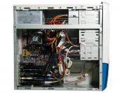 AMD InnoTHT-Line: Alle PCI-Steckplätze sind schon belegt, doch die gute Ausstattung lässt die fehlende Erweiterbarkeit durch zusätzliche Steckkarten verschmerzen. 