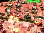 Alles, was ein Command & Conquer braucht: Mauern, Kraftwerke, GDI, Nod und Tiberium. Ach ja, und Explosionen natürlich.
