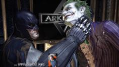 Jürgen Krauß zieht nicht die Weihnachtsmütze, sondern das Fledermaus-Kostüm an. In Batman: Arkham Asylum.