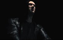 <strong>Jackie's Gedanken</strong> (The Darkness) Antiheld Jackie Estacado gab in der kurzen Ladepausen allerlei über sich und die Spielwelt preis. Das nennen wir mal einen gelungenen Info-Ladebildschirm.
