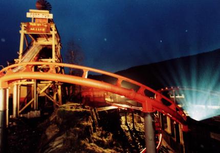 In der Devil's-Mine-Achterbahn kam so mancher ins Schleudern.