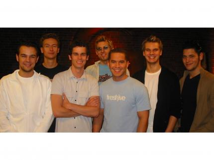Die Moderatoren: Von links: Marc Möhrlin, Jörg Ernst, Michael Neudert, Hannes Appell, Carsten Konze, Etienne Gardé, Simon Krätschmer.